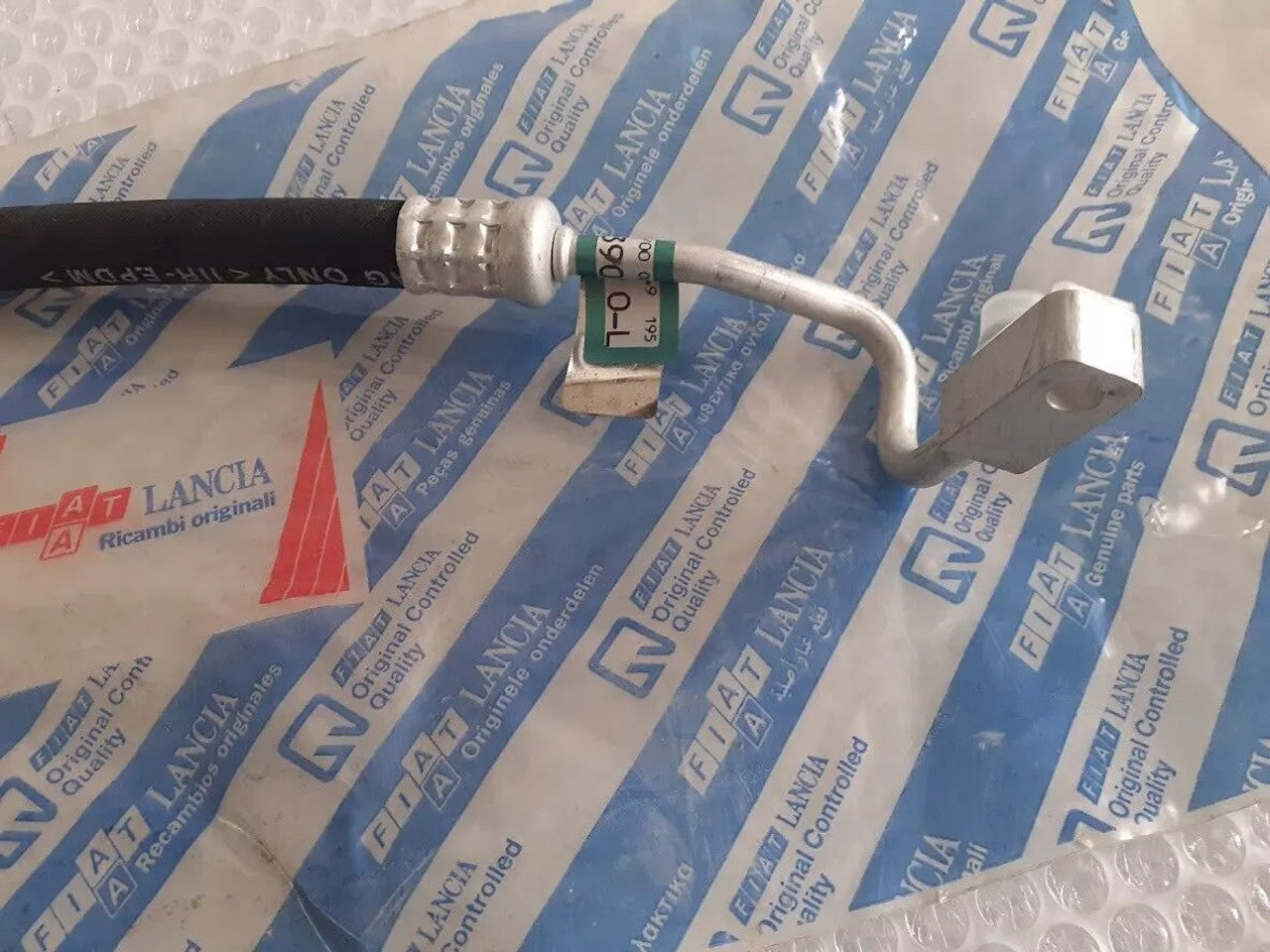 Air Condition Hose fits Fiat Bravo Brava Marea Marengo 92520889 Genuine View Right