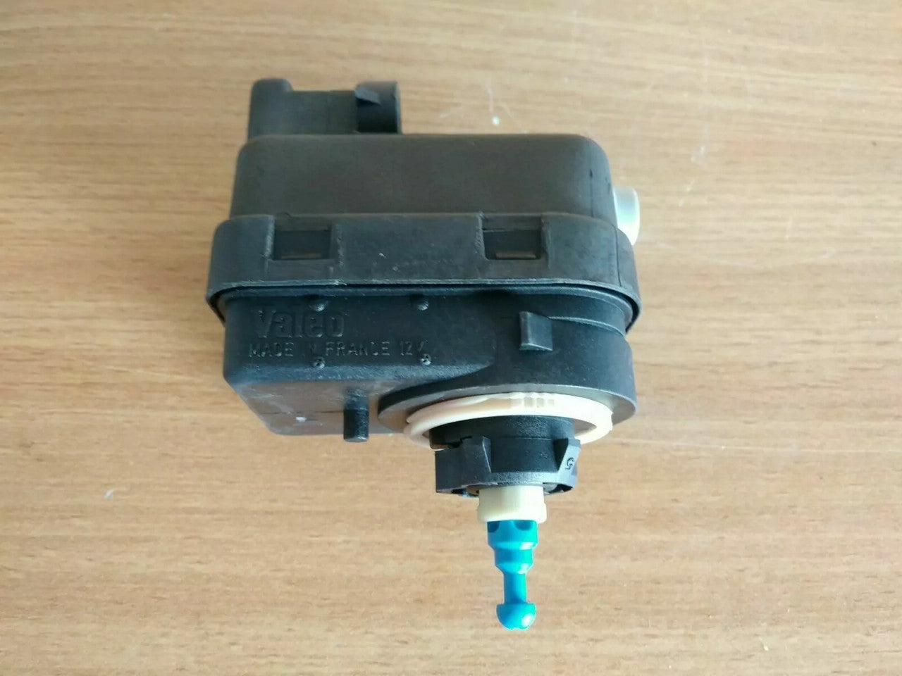 Actuator Headlamp Levelling fits Opel Vauxhall Vivaro A Trafic 93160179 Genuine View Rear