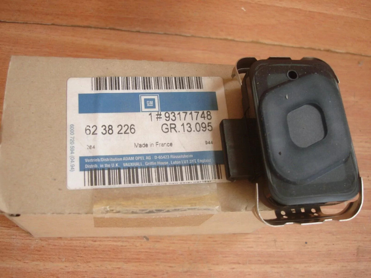 Rain Sensor fits Opel Vauxhall Signum Vectra C 93171748 Genuine View Rear