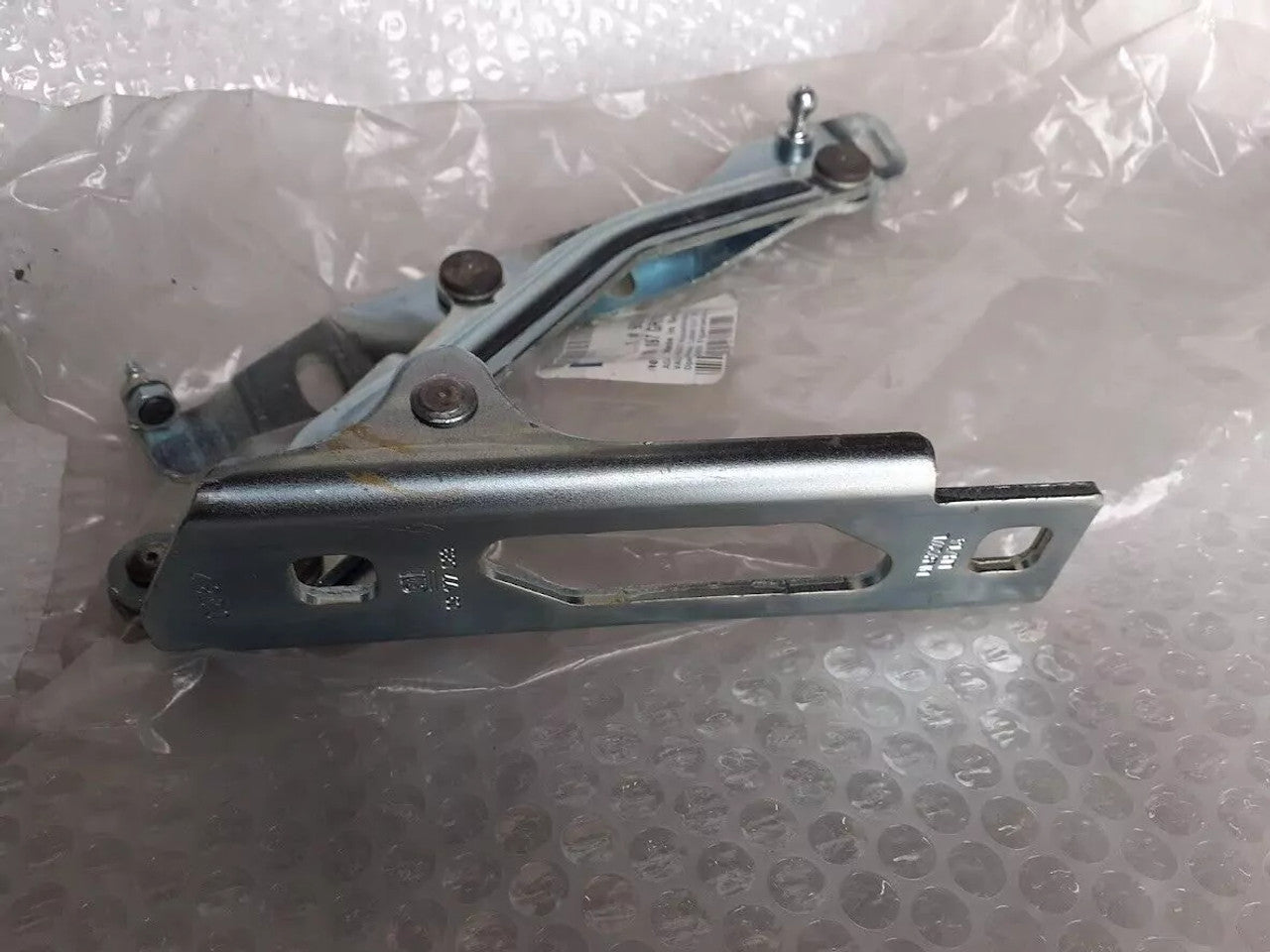 Trunk Lid Hinge Left fits Opel Vauxhall Vectra C 93171957 Genuine View Left