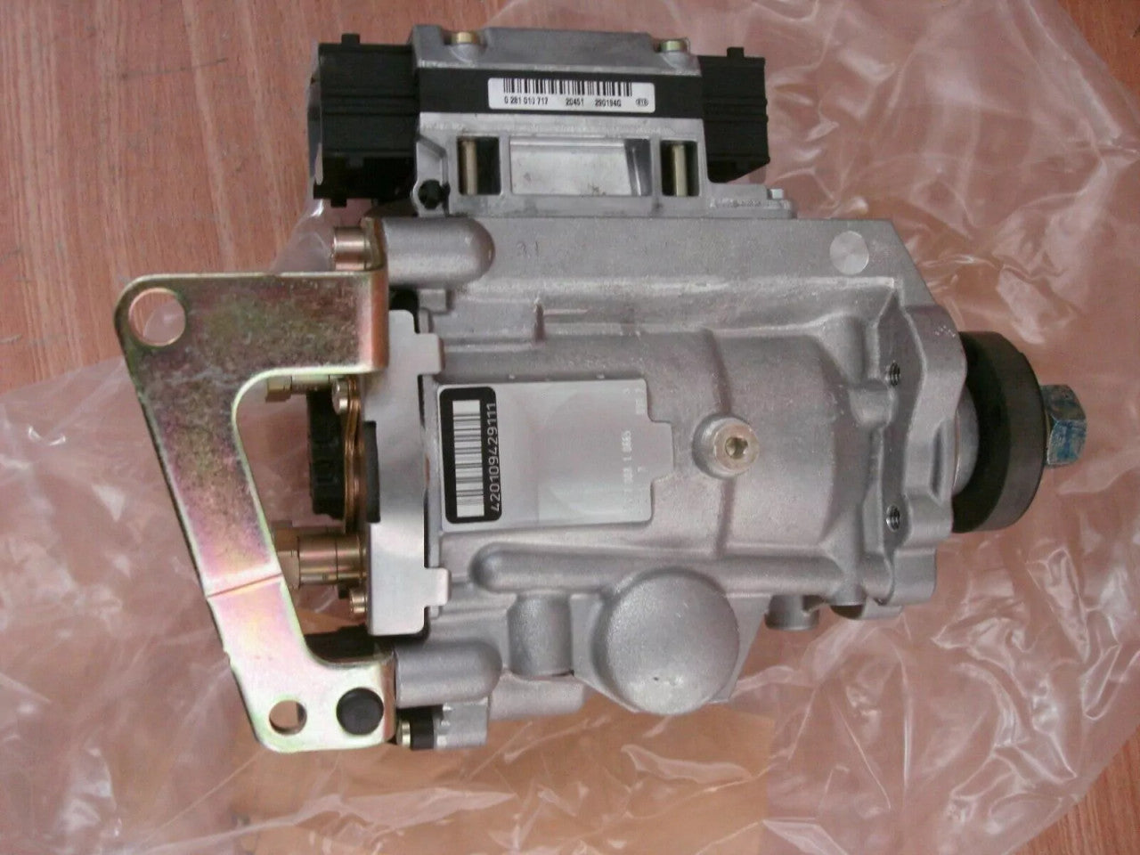 Fuel Pump fits Opel Vauxhall Vectra C Y20DTH 93172234 Genuine View Close Up Upper