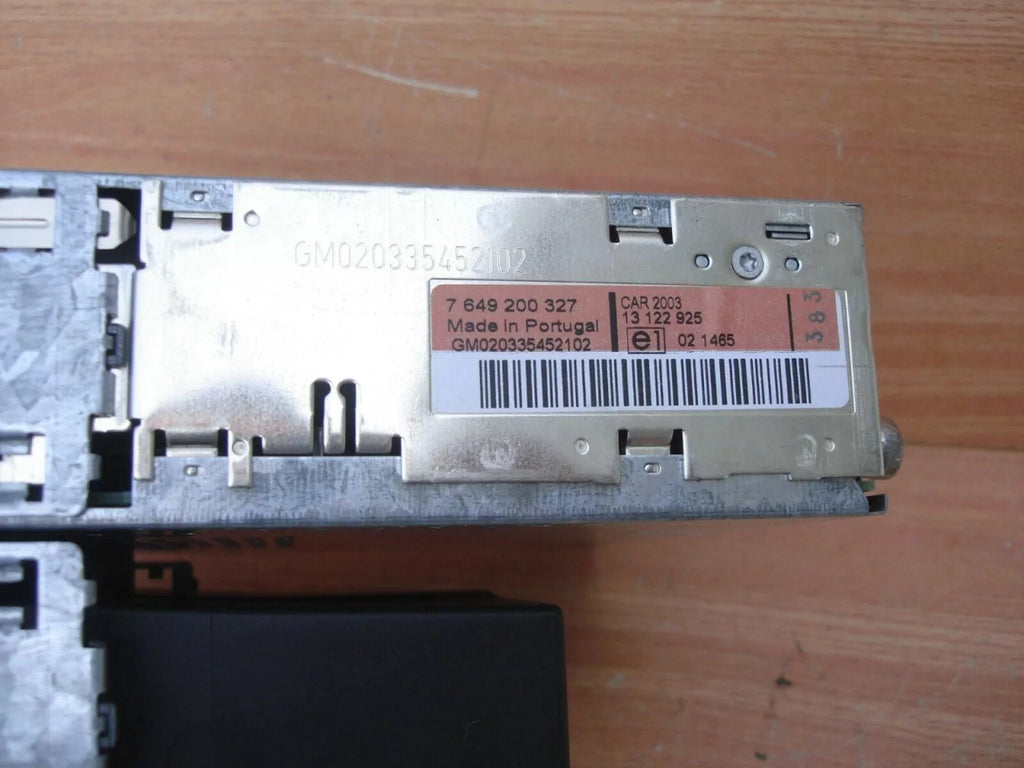 Radio & Cassette Player fits Opel Vauxhall Meriva A Corsa C 93175842 Genuine View Right