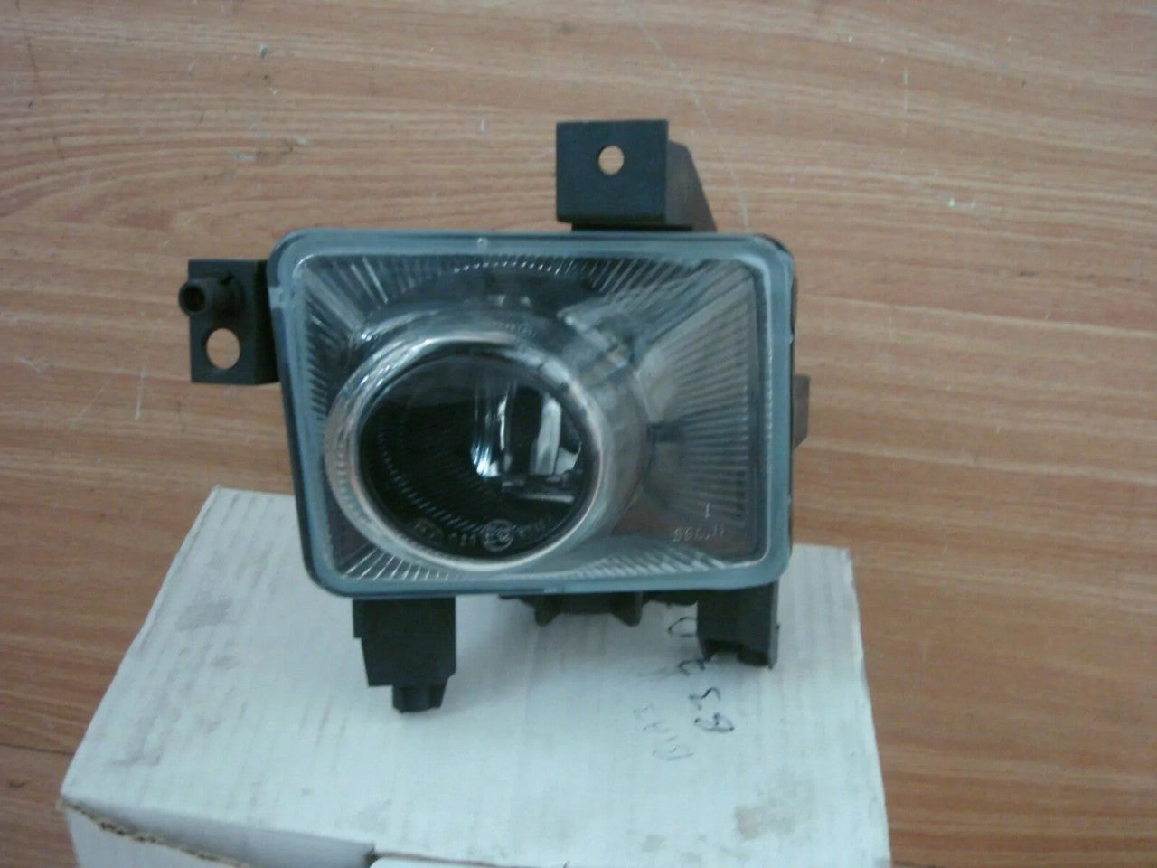 Fog Light Left Halogen fits Opel Vauxhall Vectra C F68 93175923 Genuine View Rear