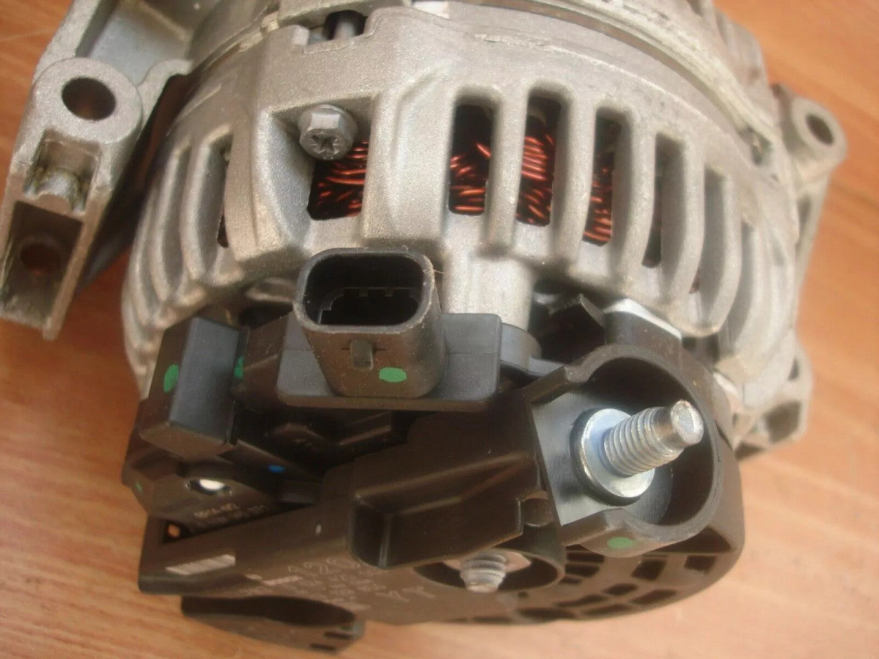 Alternator fits Opel Vauxhall Vectra B C Signum 93176035 Genuine View Right