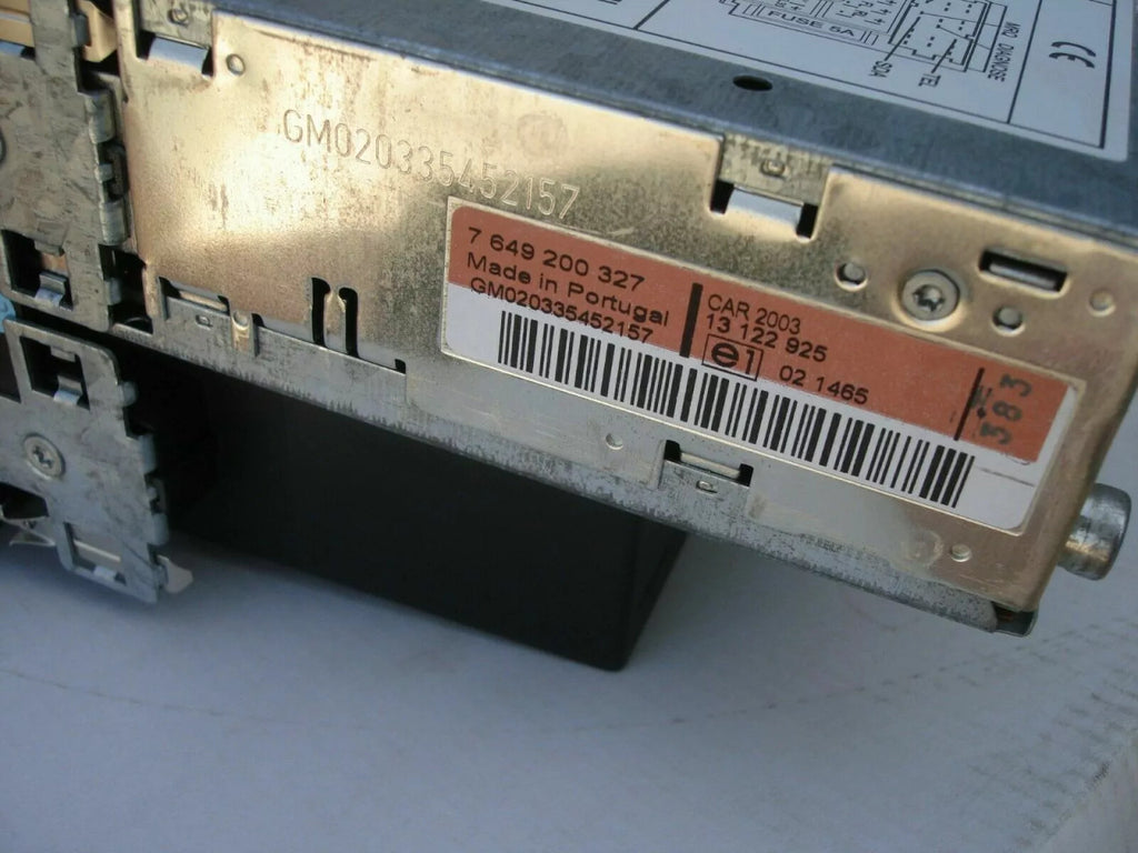 Radio & Cassette Player fits Opel Vauxhall Meriva A Corsa C 93176740 Genuine View Right