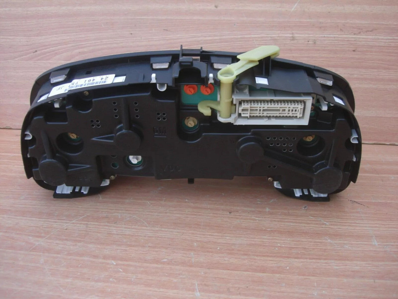 Instrument Cluster fits Opel Vauxhall Meriva A 93174004 Genuine 93177933 View Right