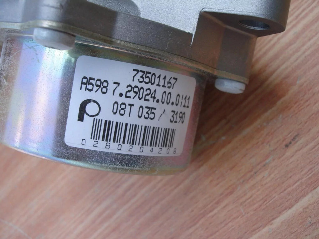 Brake Vacuum Pump fits Opel Vauxhall Tigra B Corsa C D Agila A B Meriva A 93178178 View Right