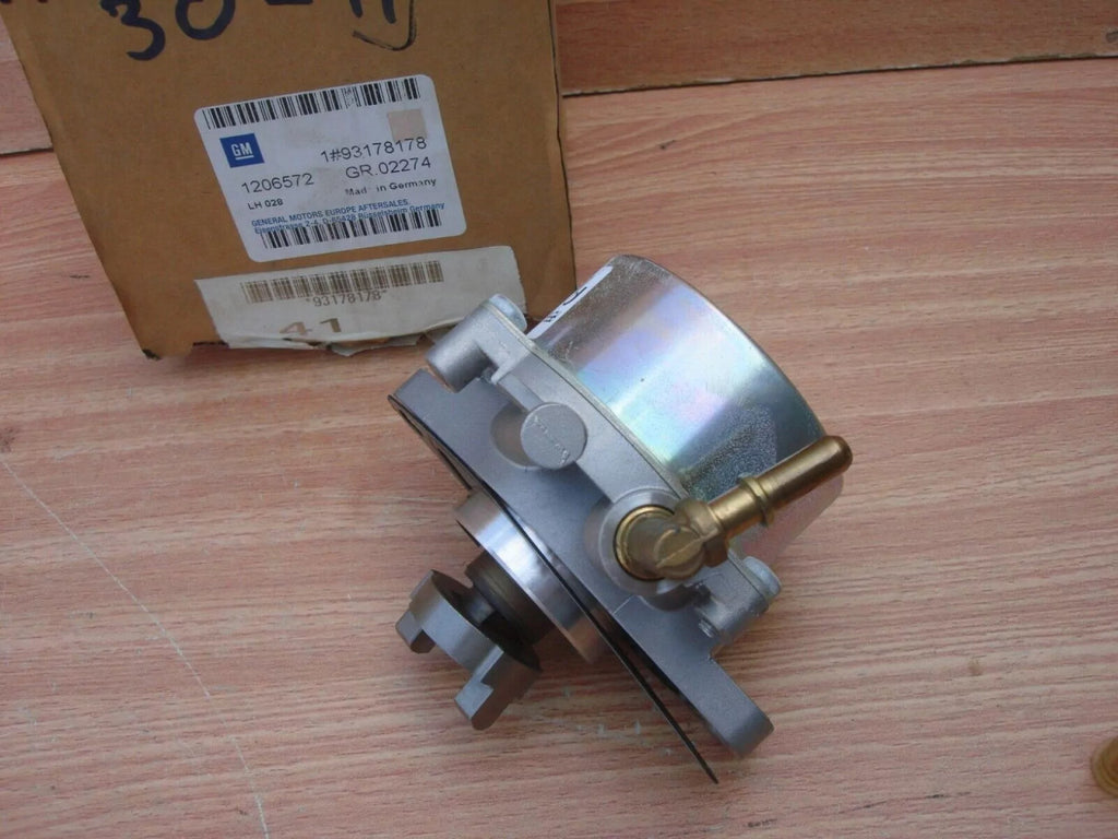 Brake Vacuum Pump fits Opel Vauxhall Tigra B Corsa C D Agila A B Meriva A 93178178 View Left