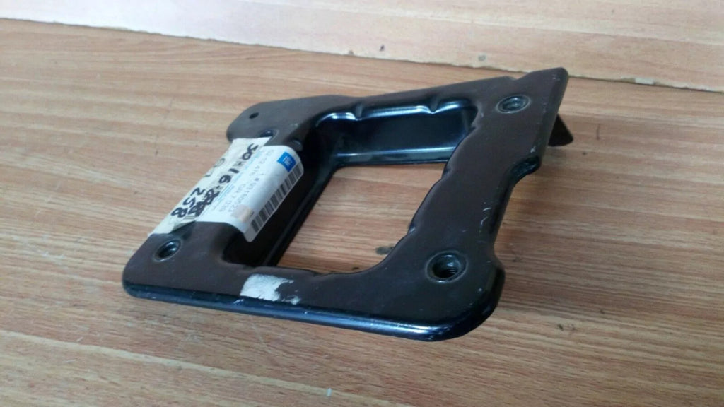 Strike Plate Front Right fits Opel Vauxhall Astra H Zafira B 93180523 Genuine View Front