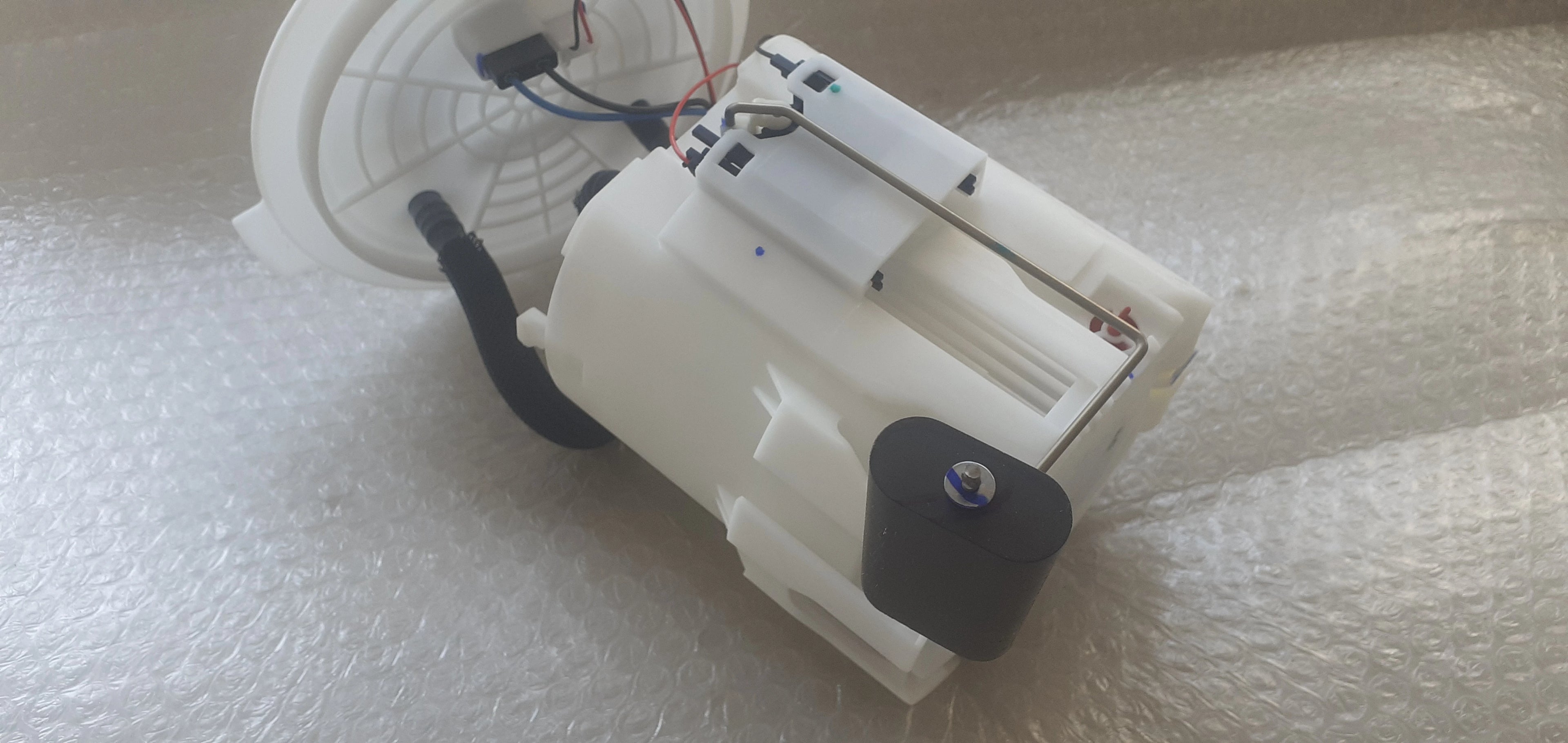 Fuel Pump Diesel fits Opel Vauxhall Astra H 93181022 Genuine View Rear