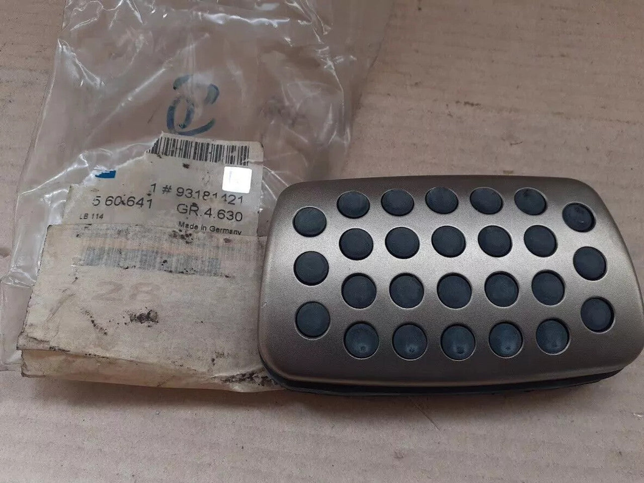 Brake Pedal Pad Aluminium fits Opel Vauxhall Astra H 93183934 Genuine 93181421 View Front