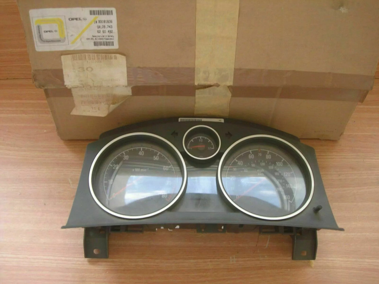 Instrument Cluster 160 MPH 8000 RPM fits Opel Vauxhall Astra H 93181606 Genuine View Lower
