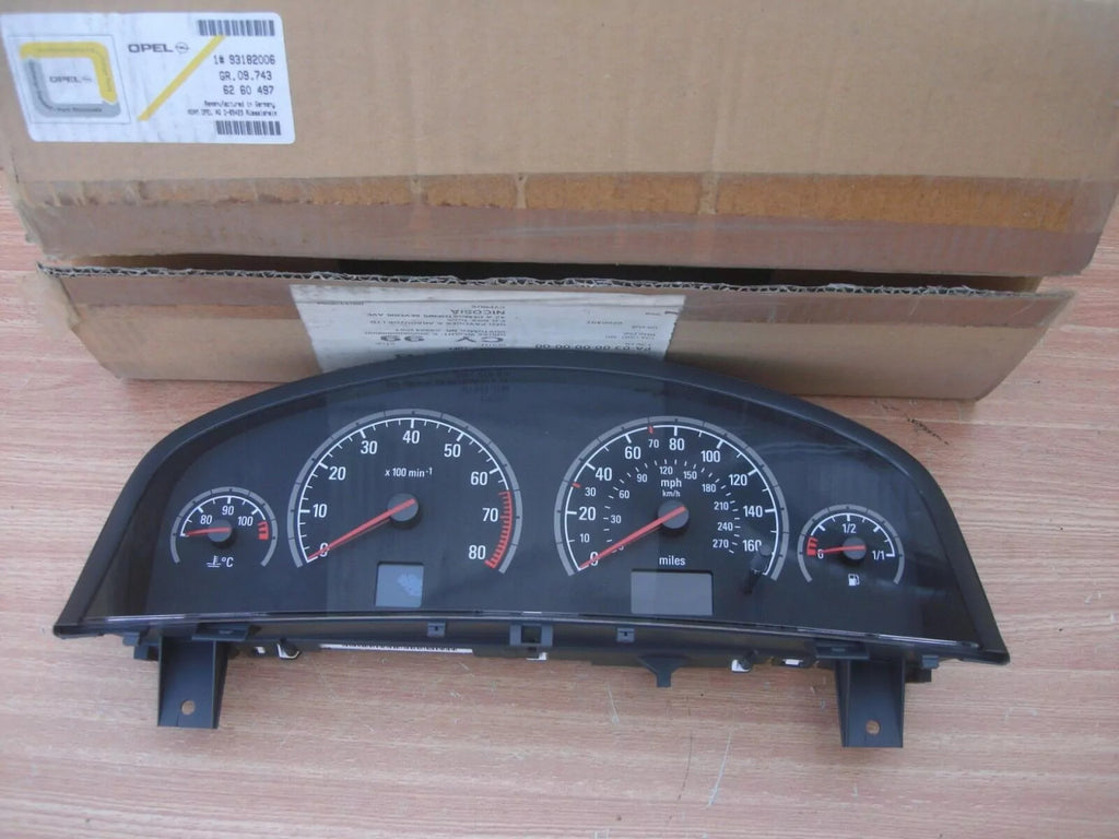 Instrument Cluster fits Opel Vauxhall Vectra C Signum 93182006 Genuine View Front