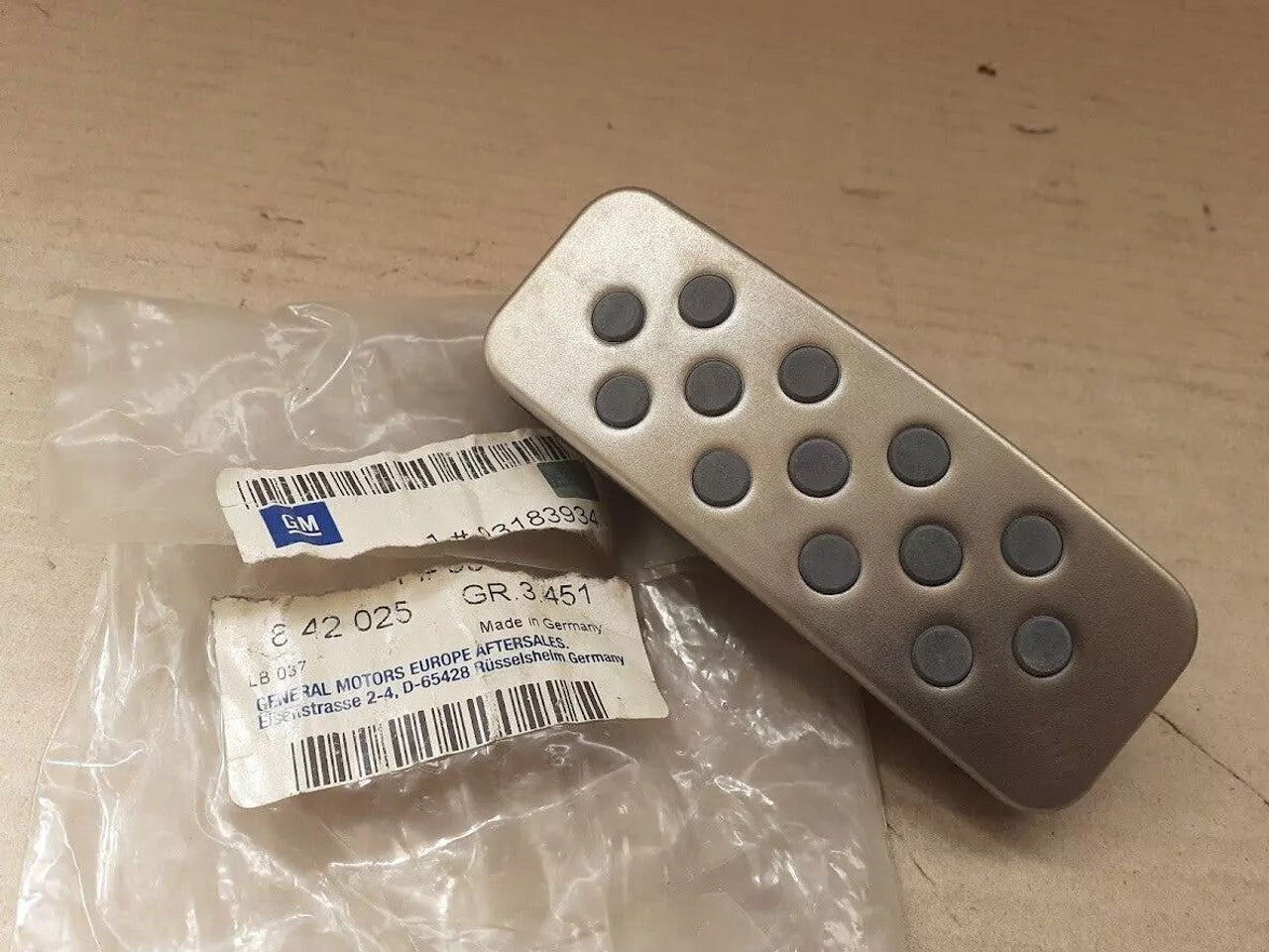 Accelerator Pedal Pad Stainless Steel RHD fits Opel Vauxhall 93183934 Genuine View Front