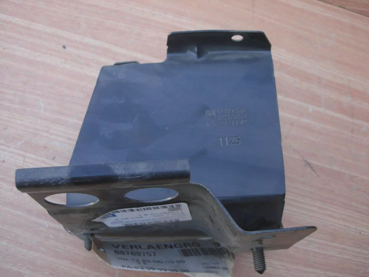 Crash Limiter Rear Right fits Opel Vauxhall Zafira B 93184911 Genuine View Left