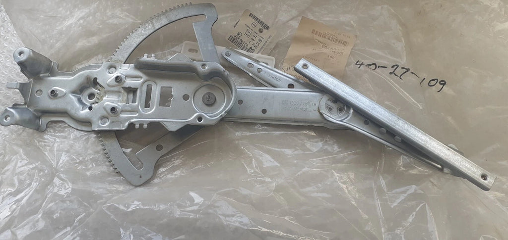 Window Regulator Front Left fits Opel Vauxhall Corsa C Combo F06 F25 93186828 Genuine View Front