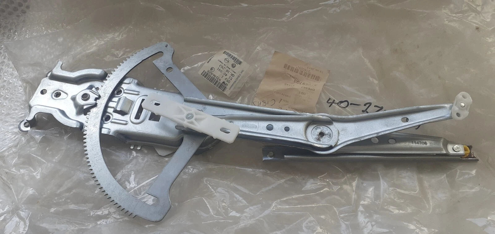 Window Regulator Front Left fits Opel Vauxhall Corsa C Combo F06 F25 93186828 Genuine View Rear