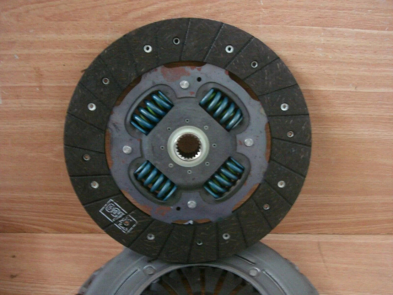 Clutch Kit fits Opel Vauxhall Movano A Renault Trafic Nissan Primastar 22DTi G9T 93188685 View Rear