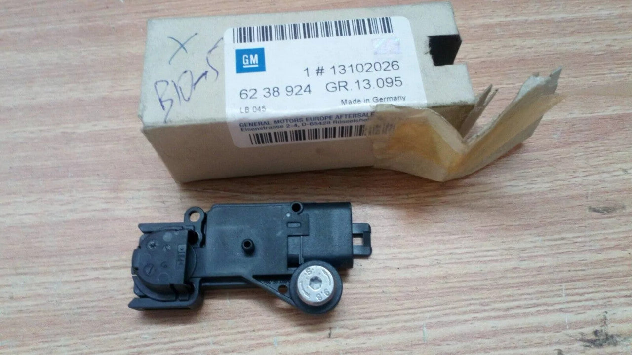 Airbag Sensor Front Right fits Opel Vauxhall Vectra C Signum 93189001 Genuine View Right