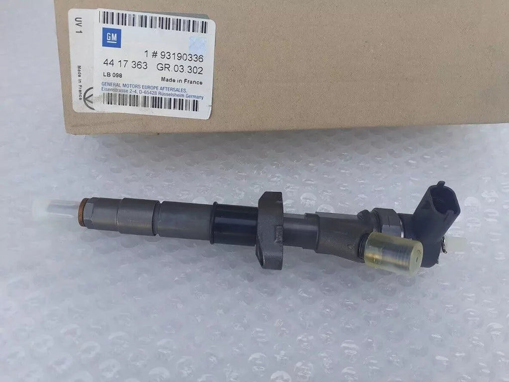 Fuel Injector fits Opel Vauxhall Vivaro A Movano A Renault Trafic Master Genuine 93190336 View Front