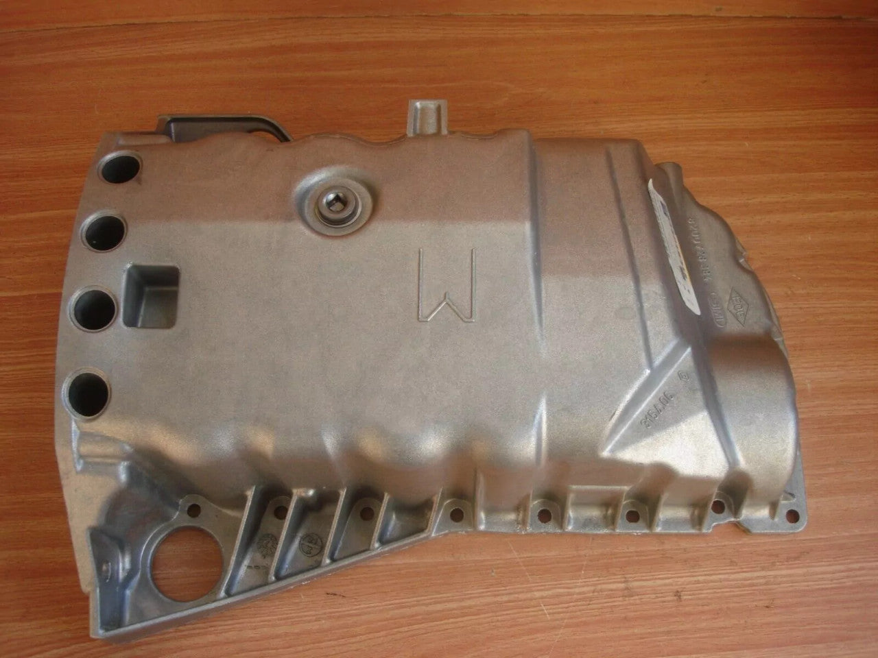 Oil Sump Pan fits Opel Vauxhall Vivaro A Movano A Renault Trafic 9109676 Genuine 93192718 View Right