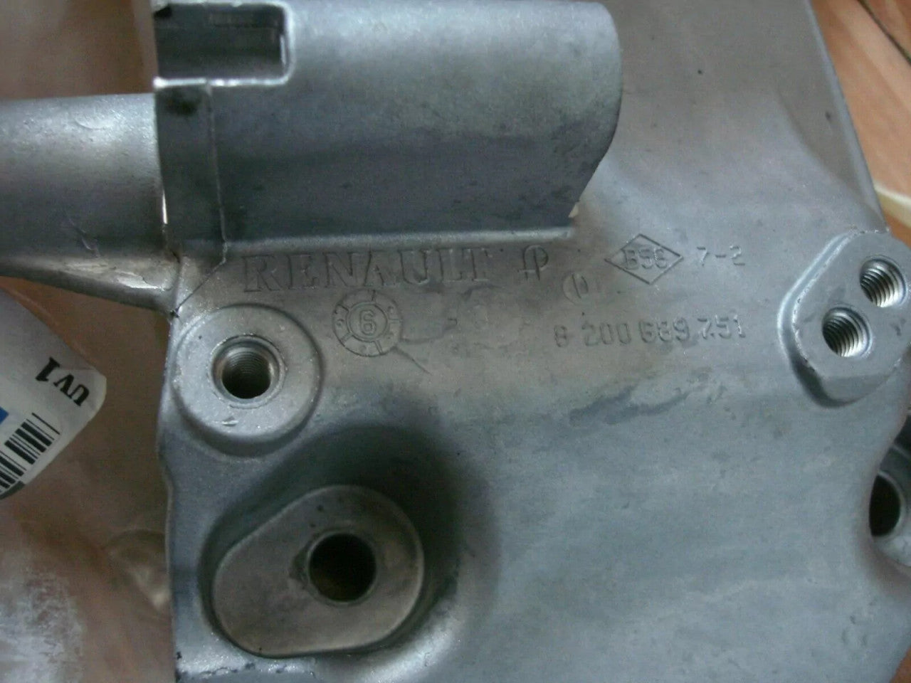 Alternator Bracket fits Opel Vauxhall Vivaro A Movano A Renault Trafic Master 93198228 View Right