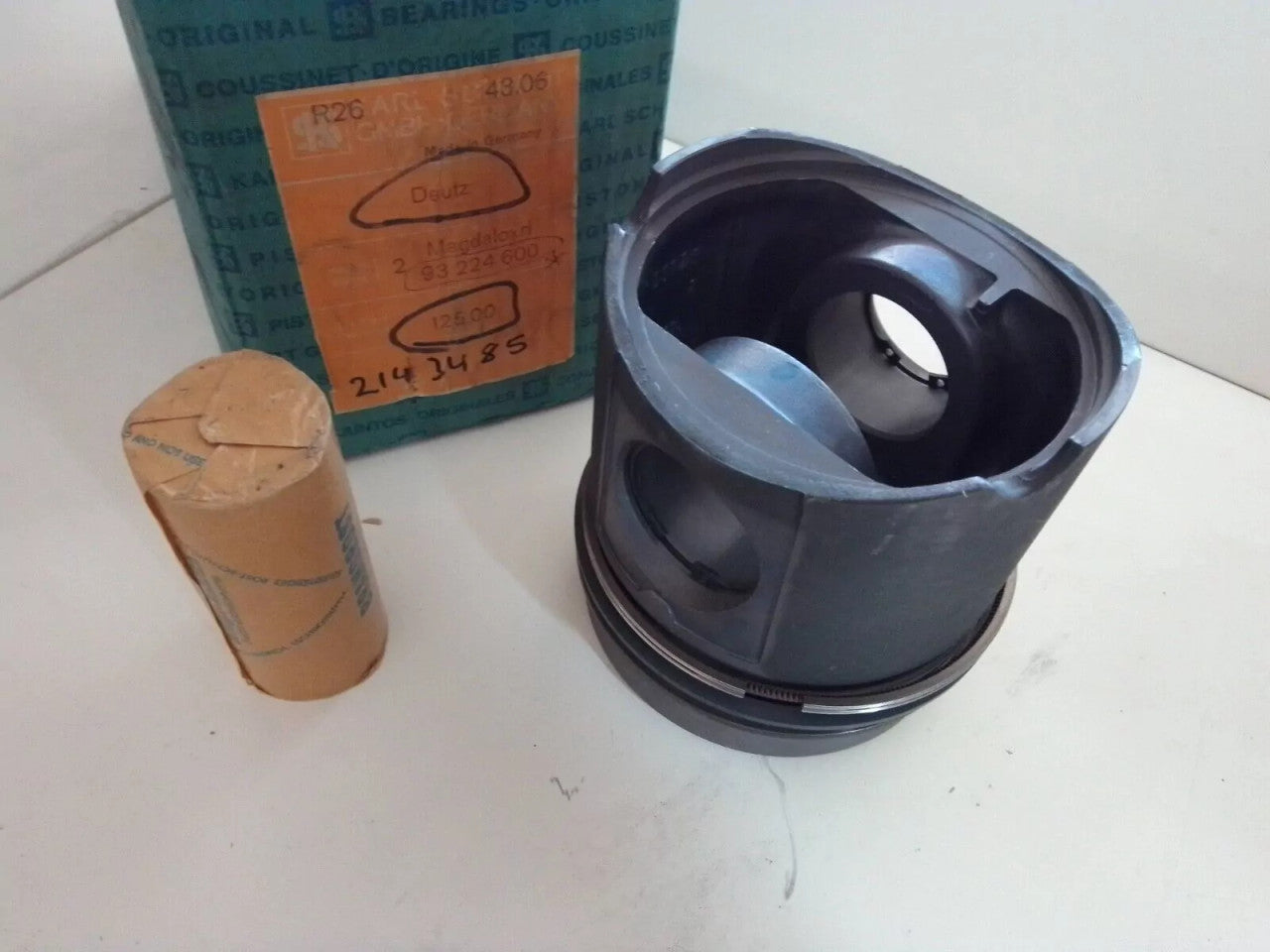 Piston (without rings) fits Deutz Tam F4 F5 F6 F8 F10 F12 125mm STD 93224600 View Right