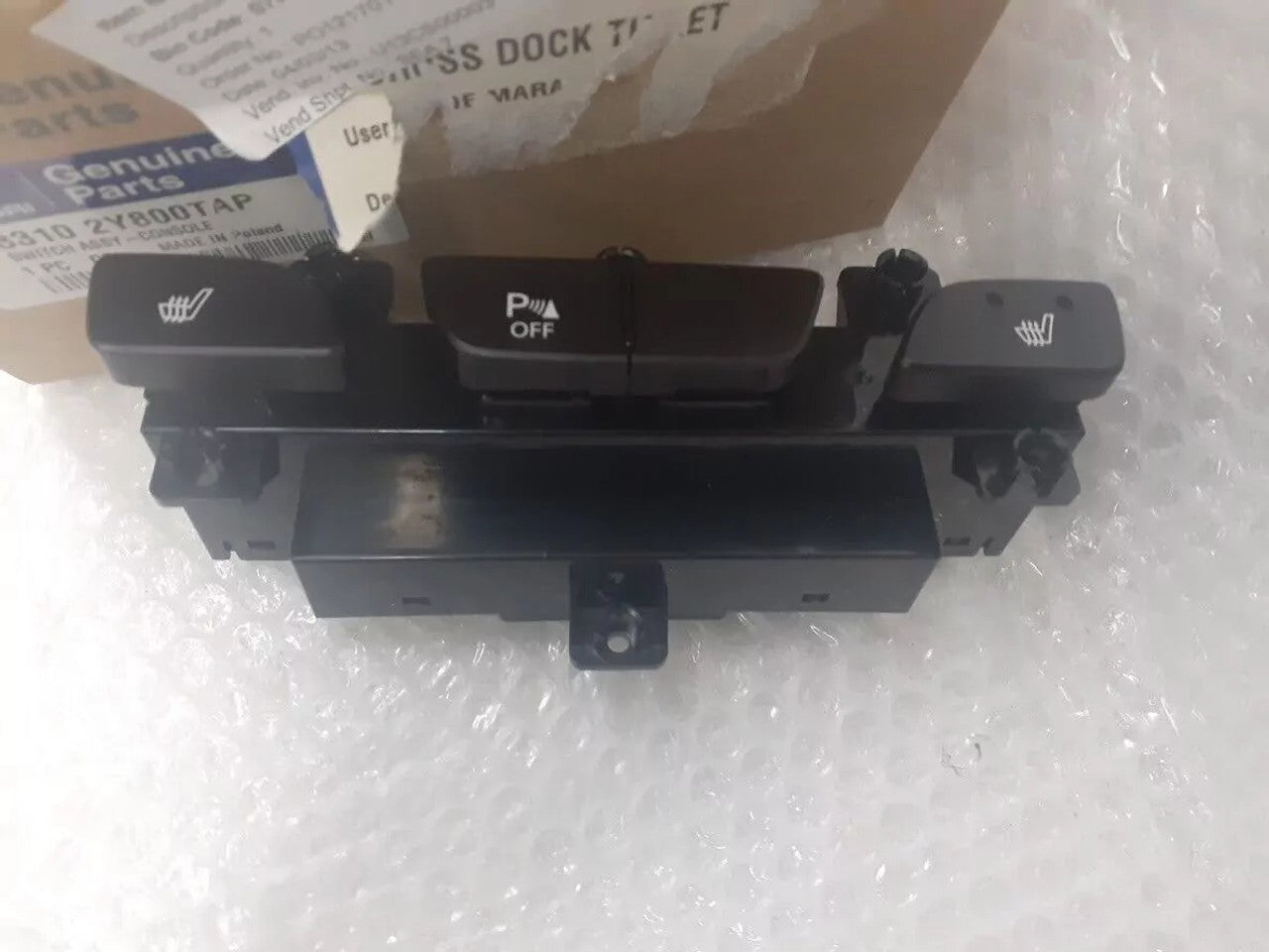 Center Console Switch RHD fits Hyundai ix35 933102Y800TAP Genuine View Rear