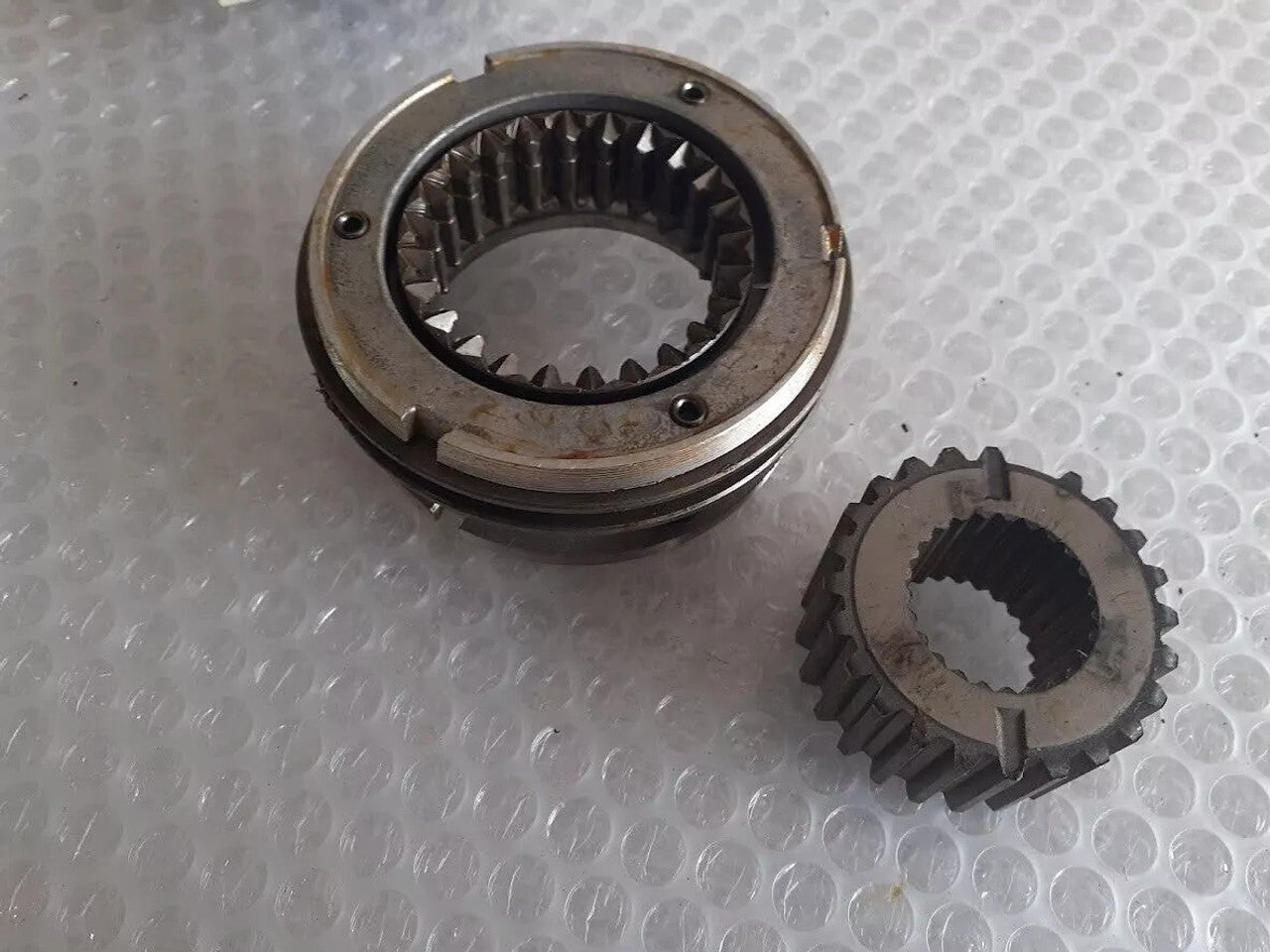 Transmission Synchro fits Fiat Scudo Ulysse Lancia Phedra Z 9402353408 9402353609 View Left