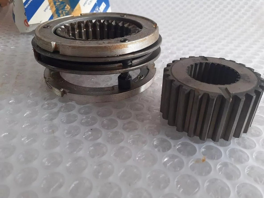 Transmission Synchro fits Fiat Scudo Ulysse Lancia Phedra Z 9402353408 9402353609 View Upper