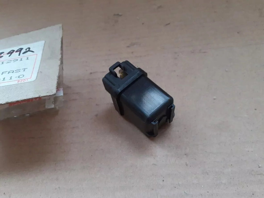 Relay fits Opel Vauxhall Campo Frontera A Isuzu Pickup TF MU 94112911 Genuine View Rear
