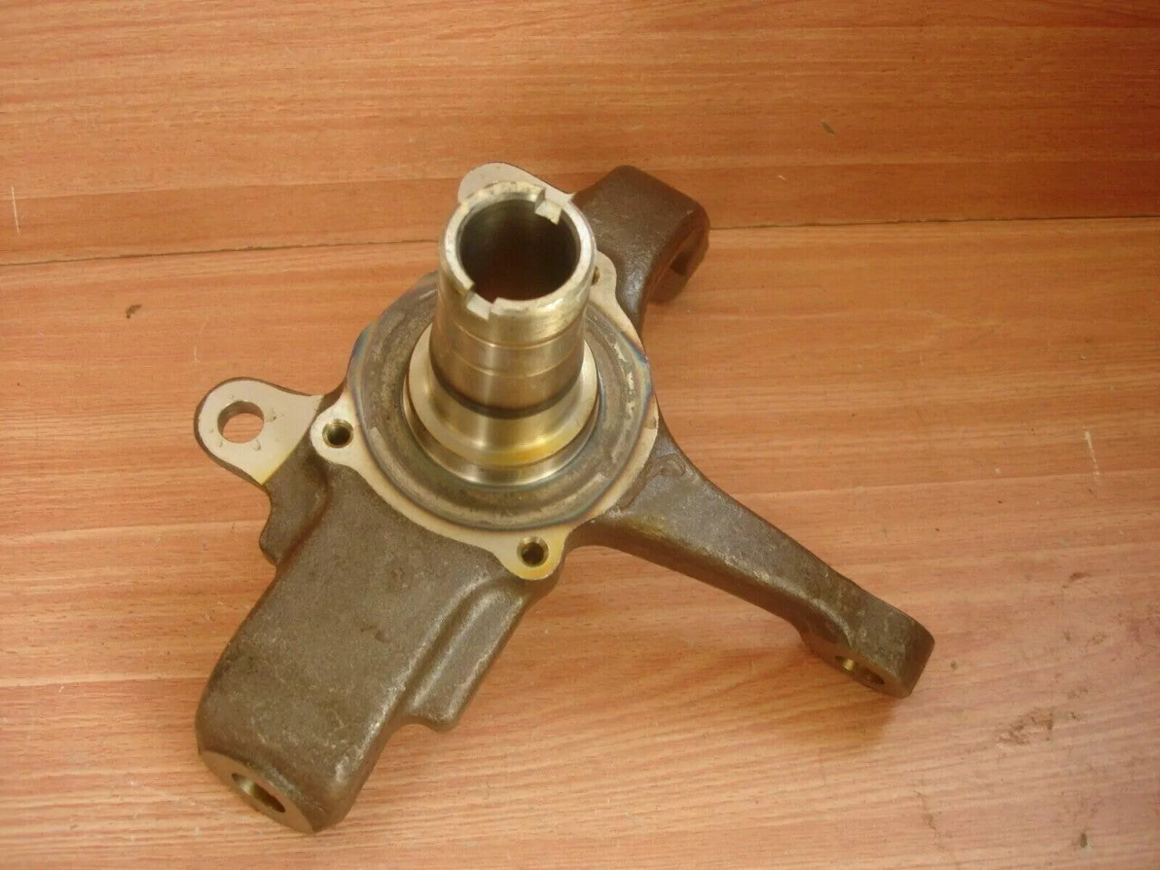Steering Knuckle Right fits Opel Frontera A Isuzu Pickup TFS Chevrolet LUV 4WD 94173340 View Rear