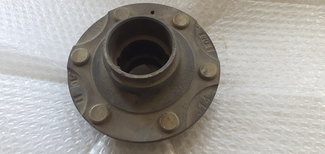 Wheel Hub Front fits Isuzu KB Faster Chevrolet LUV Holden Rodeo up to 1980 9423126103 View Front