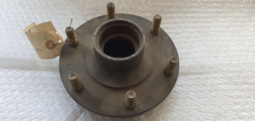 Wheel Hub Front fits Isuzu KB Faster Chevrolet LUV Holden Rodeo up to 1980 9423126103 View Rear