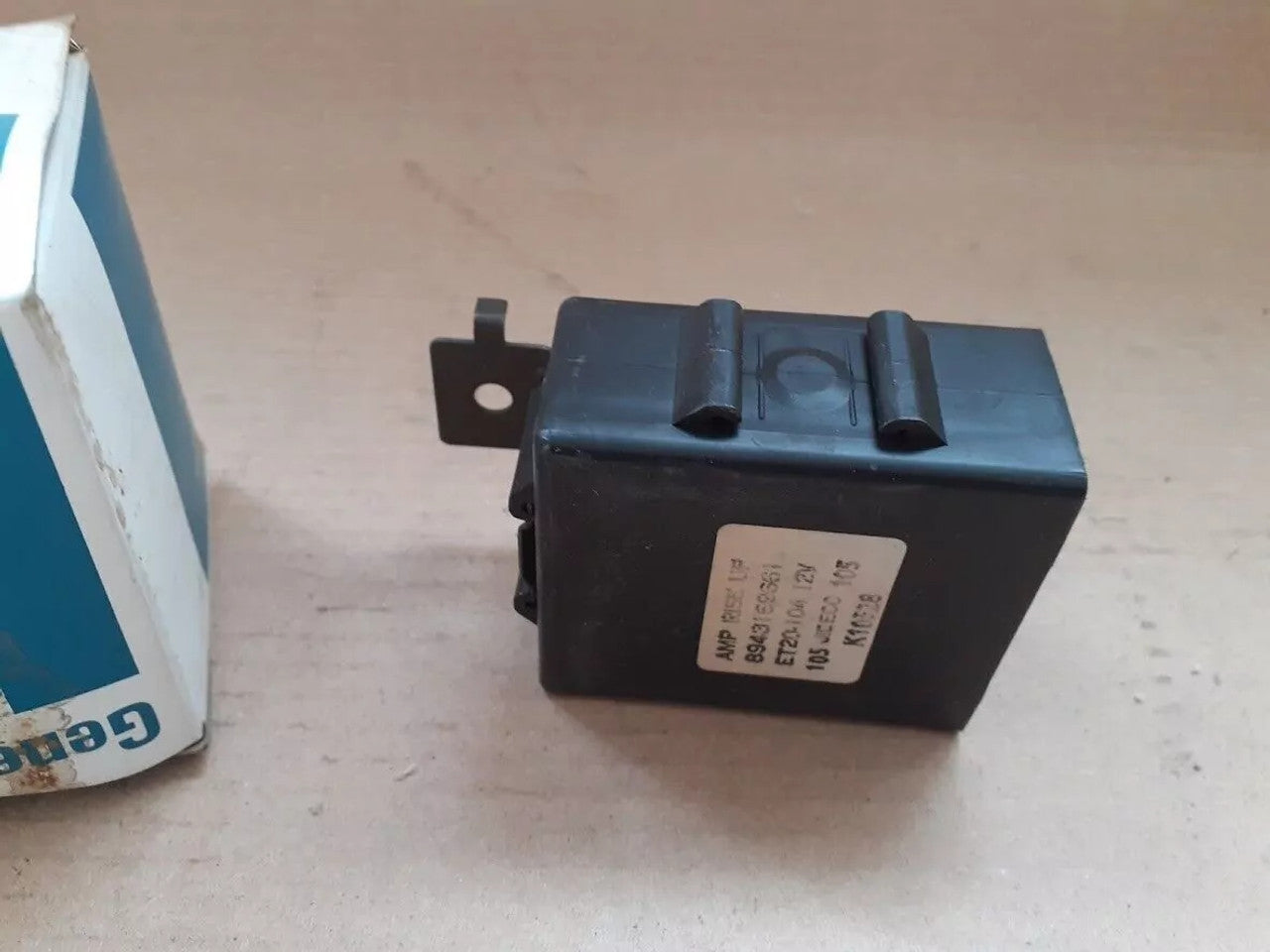 Rear Wiper Controller fits Opel Vauxhall Frontera A Isuzu MU 94316966 Genuine View Right