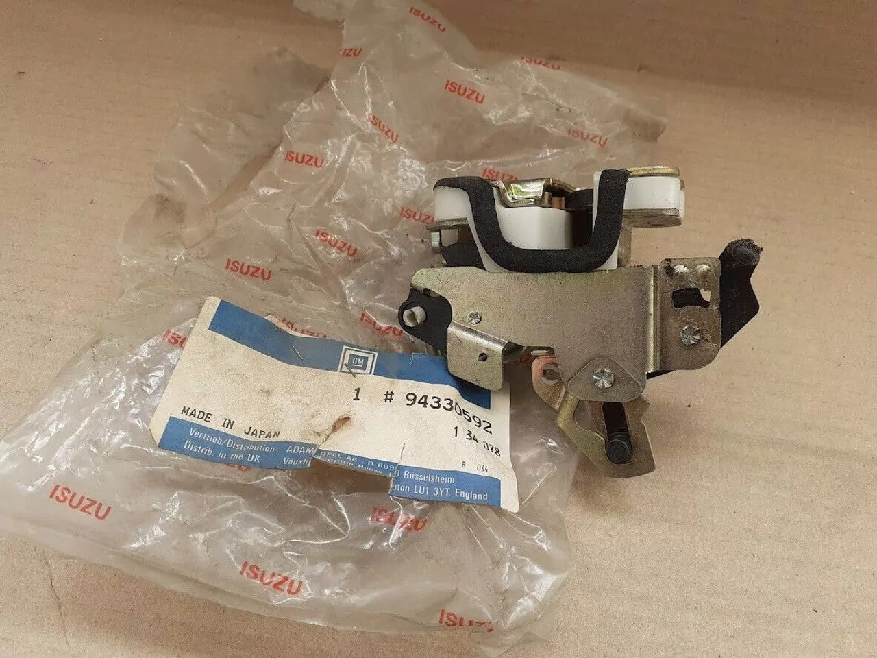 Door Lock Rear Right fits Opel Vauxhall Frontera A Isuzu MU 94330592 Genuine View Rear