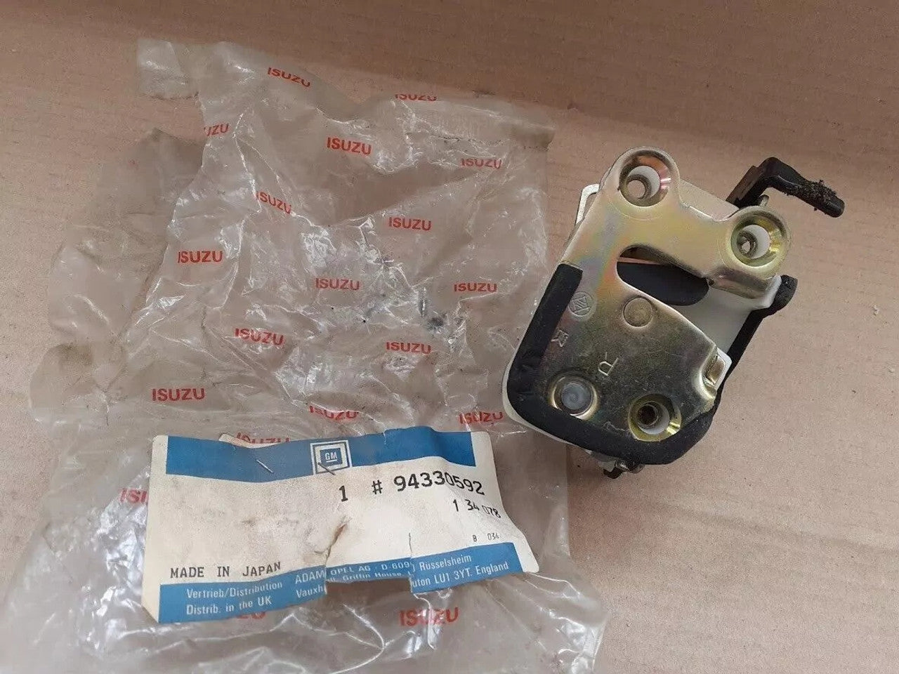 Door Lock Rear Right fits Opel Vauxhall Frontera A Isuzu MU 94330592 Genuine View Right