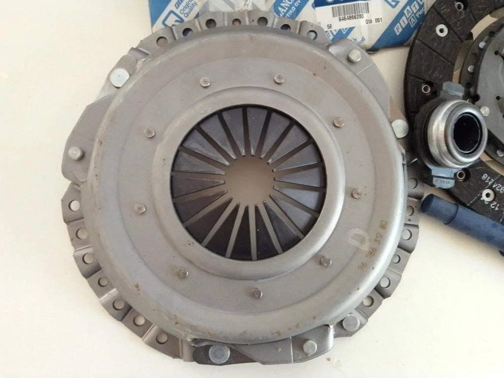 Clutch Kit fits Fiat Scudo Citroen Dispatch Peugeot Expert 215mm 9464866280 View Right