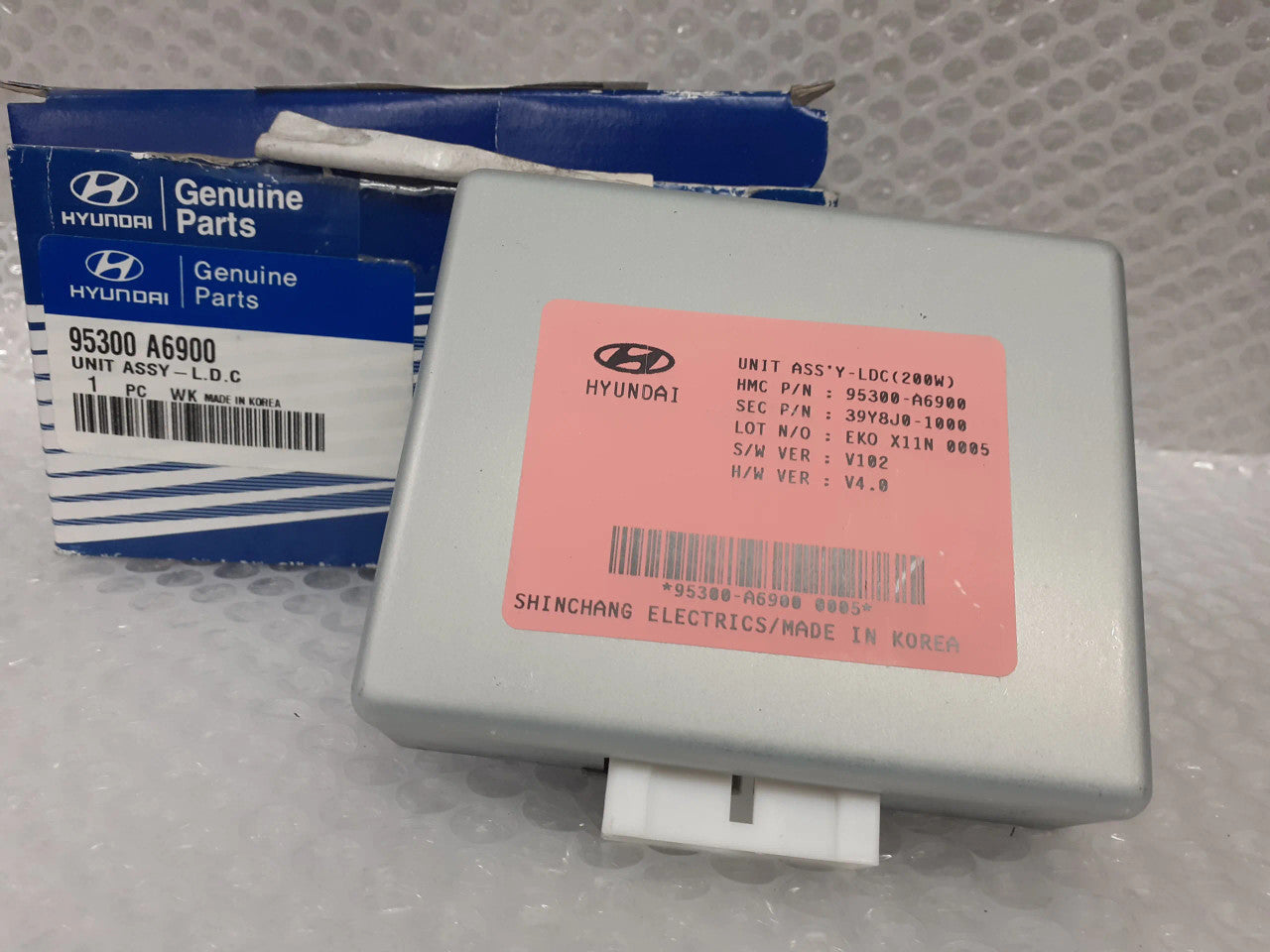 95300A6900 View Rear