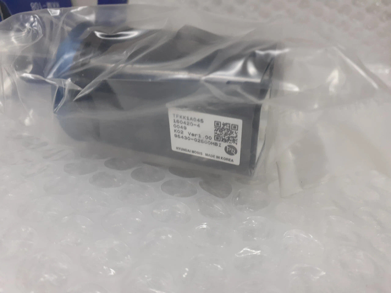 95430G2500MBI Start Stop Ignition Button fits Hyundai Kia 95430-G2500MBI Genuine View Rear