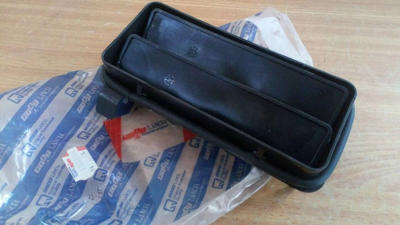 Molding Rear Left or Right fits Lancia Dedra 95520067 Genuine View Right
