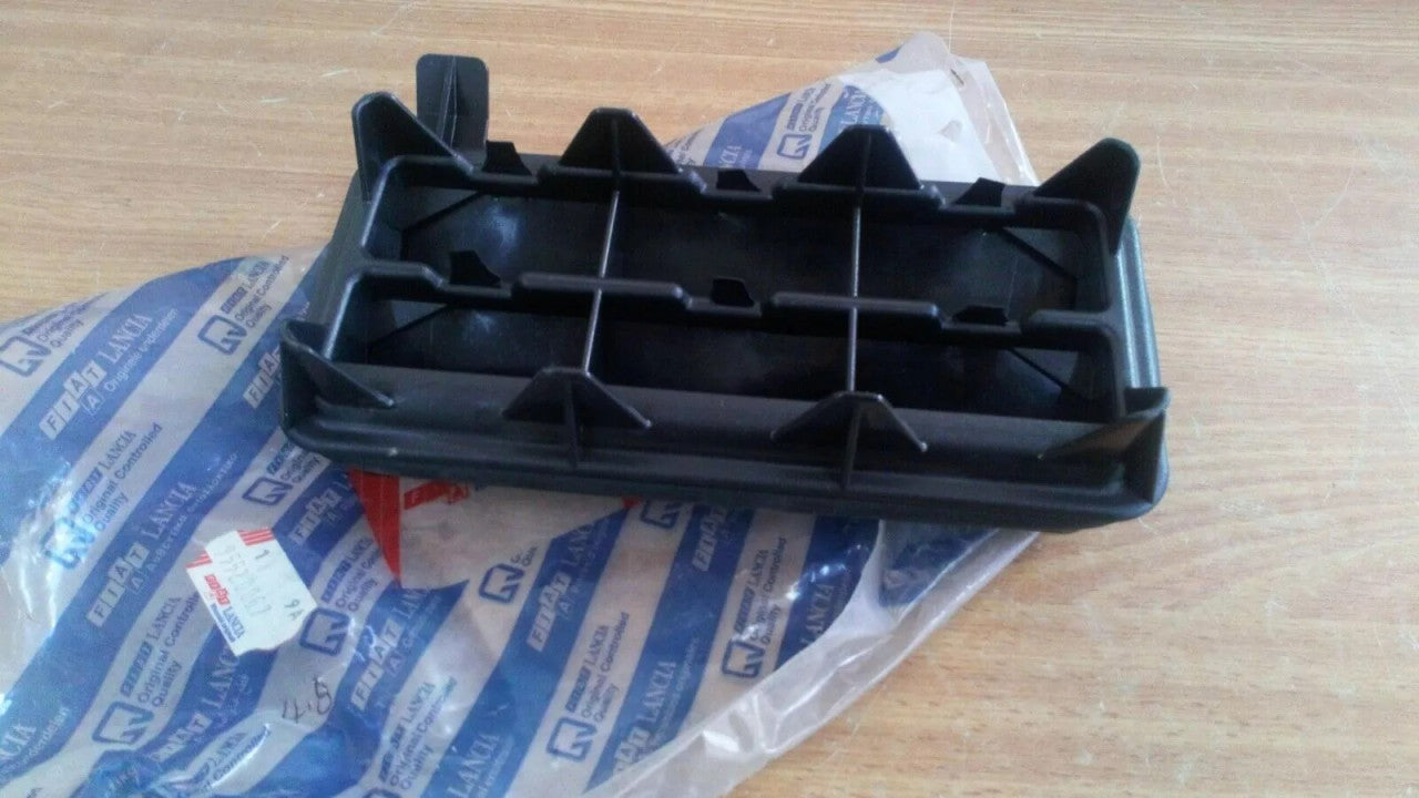 Molding Rear Left or Right fits Lancia Dedra 95520067 Genuine View Left
