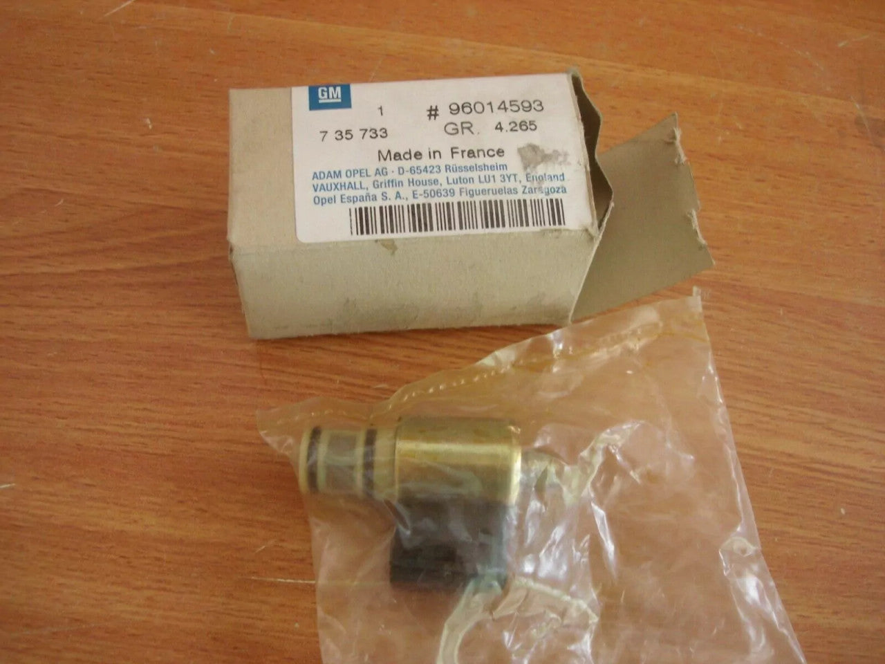 A/T Valve Solenoid fits Opel Omega A B Monterey Senator B Vauxhall Carlton 96014593 View Front