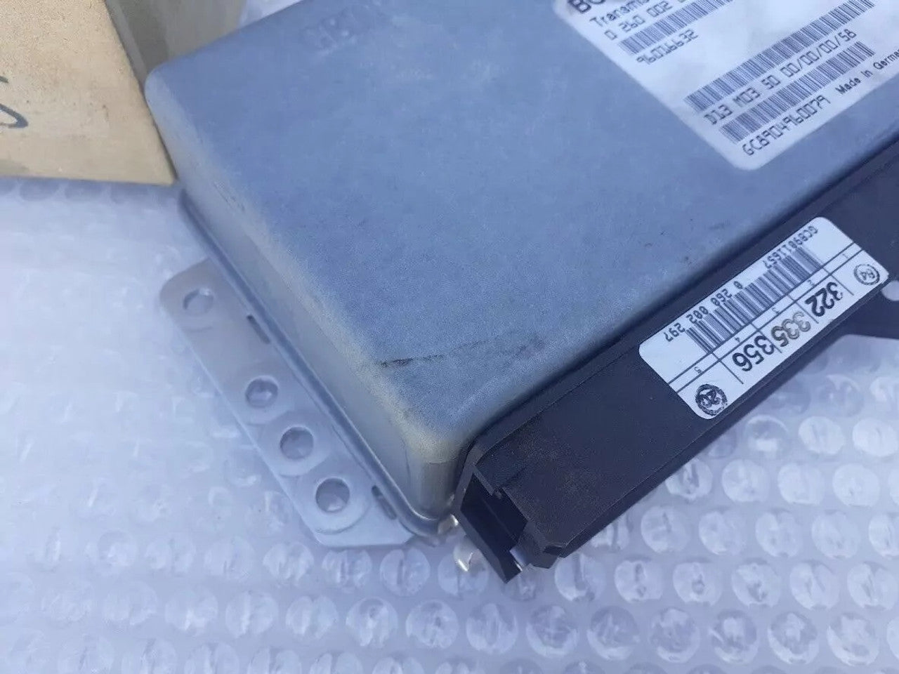 A/T Transmission Control Unit fits Opel Vauxhall Omega B U25TD 96016632 Genuine View Rear