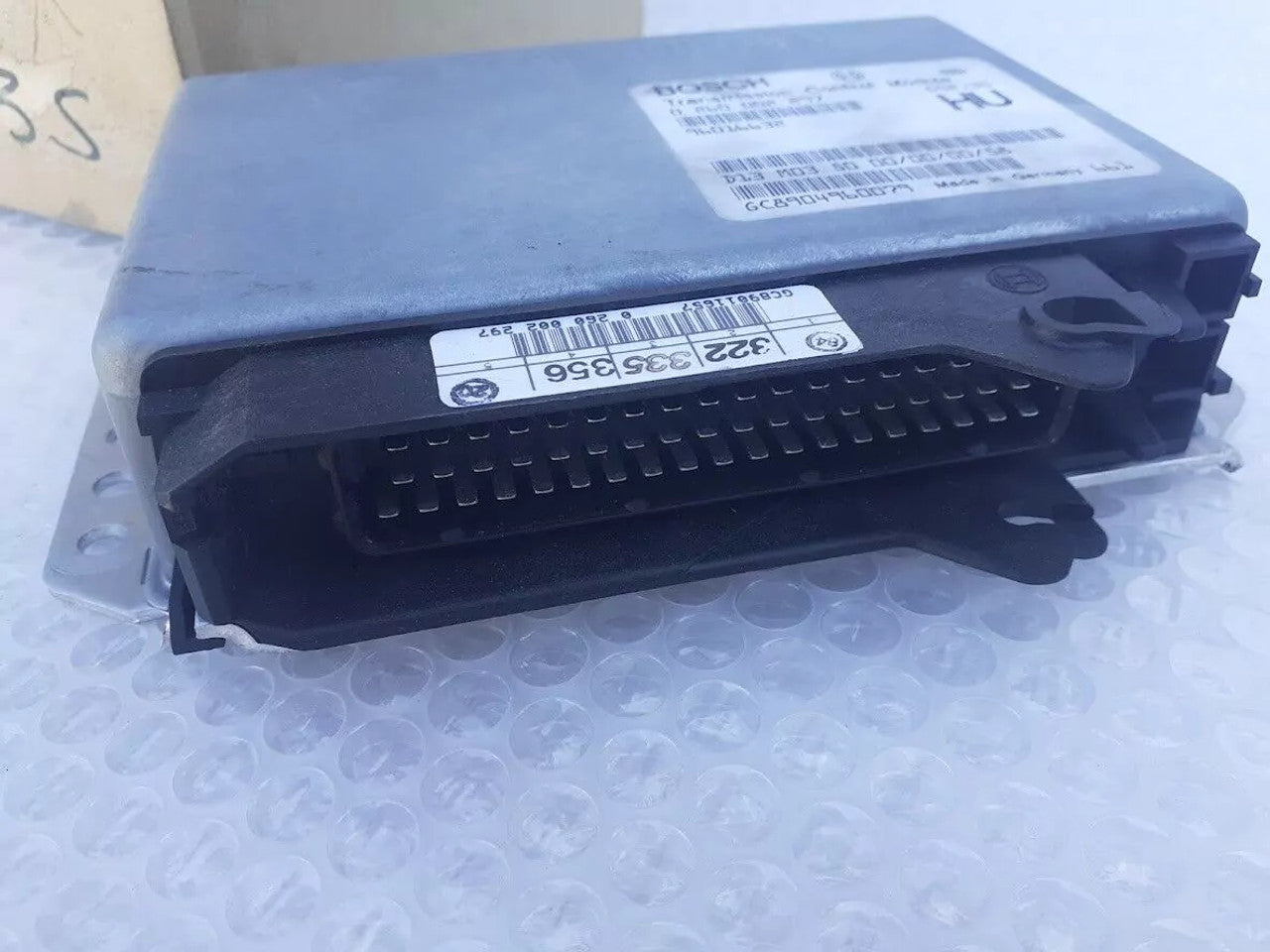 A/T Transmission Control Unit fits Opel Vauxhall Omega B U25TD 96016632 Genuine View Right