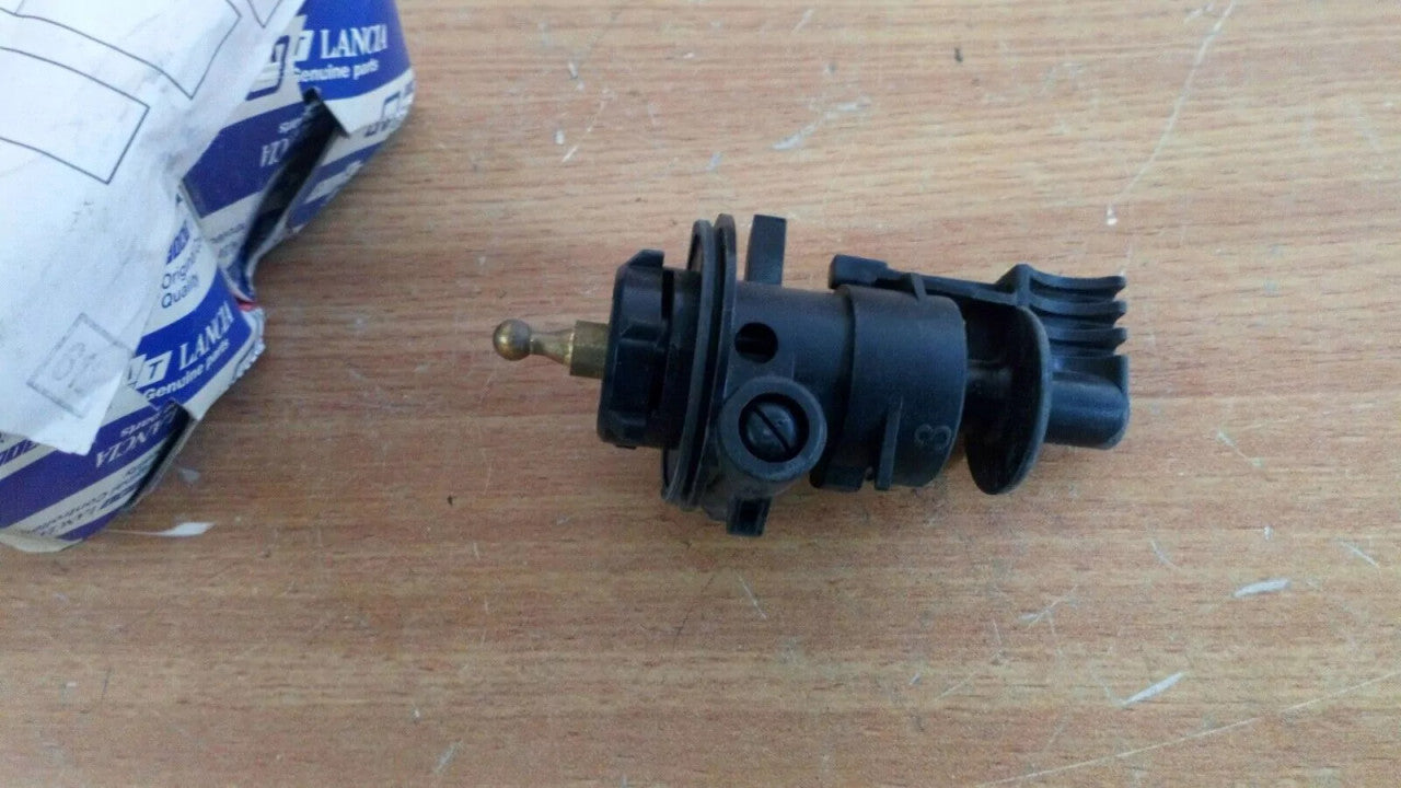 Headlight Regulator fits Fiat Ulysse 9602407480 Genuine View Rear