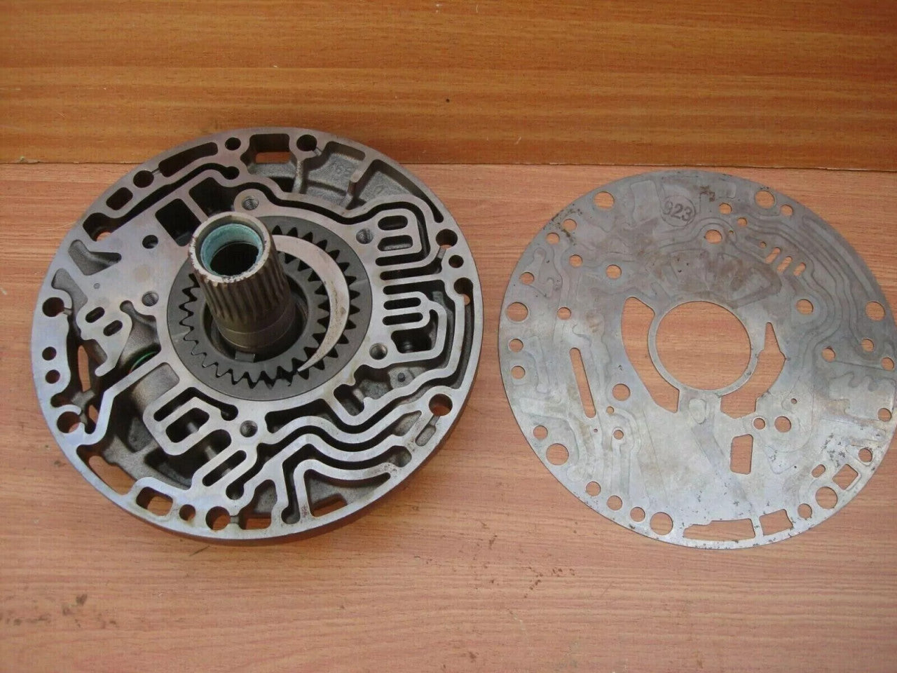 Automatic Transmission Oil Pump fits Opel Vauxhall Omega B U25TD X25TD 96041323 View Front