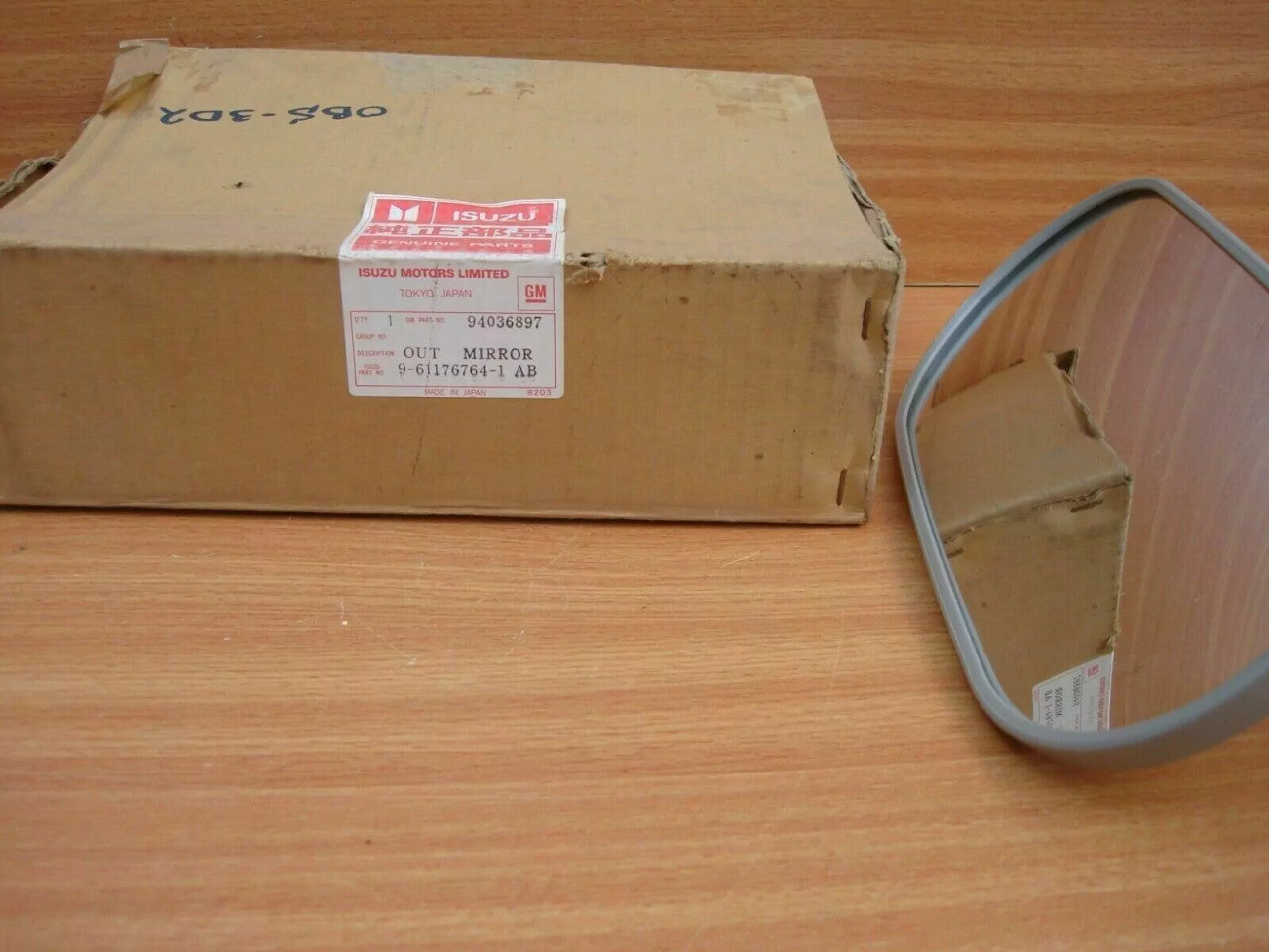 Interior Mirror Rear View fits Isuzu Truck Bus CHR CJR CQR Genuine 9611767641 View Front