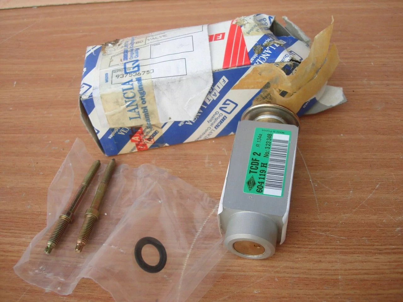 Air Condition Expansion Valve fits Fiat Scudo Lancia Z Fiat Ulysse 9613627780 View Right