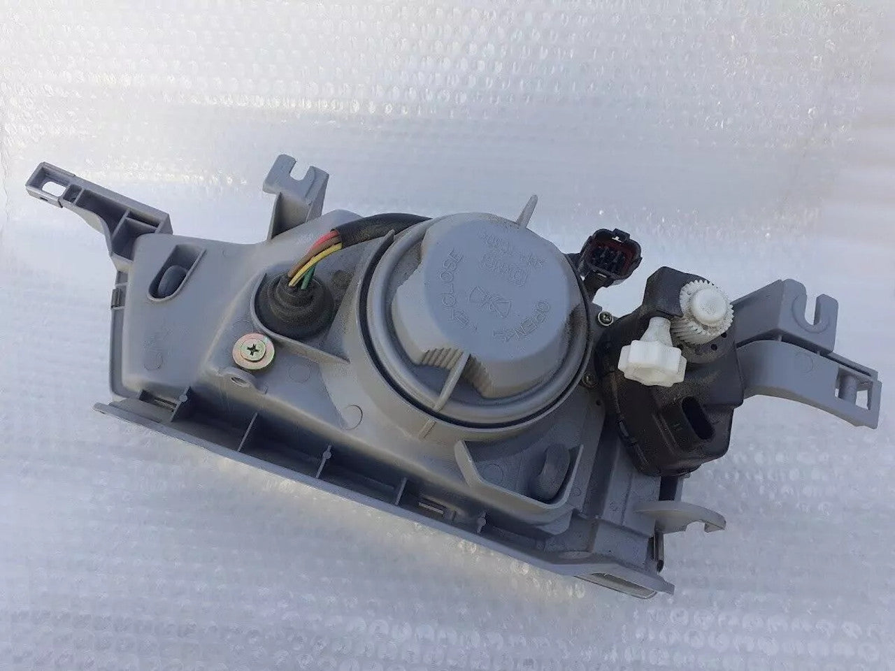 Headlight Left fits Daewoo Cielo 96187416 Genuine View Left
